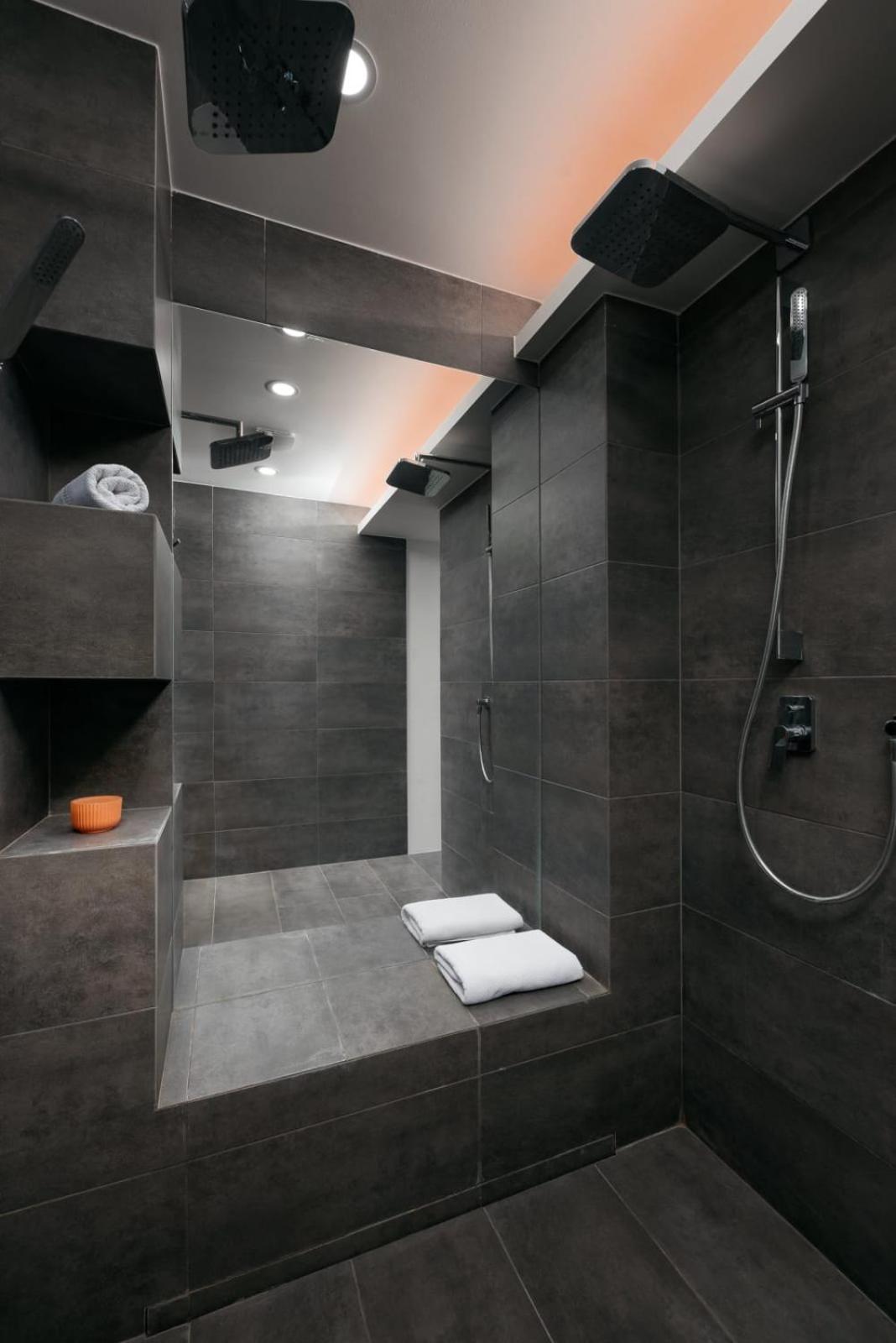 Dot 3 Bdr Apartment With Tyn Cathedral View & Ac براغ المظهر الخارجي الصورة