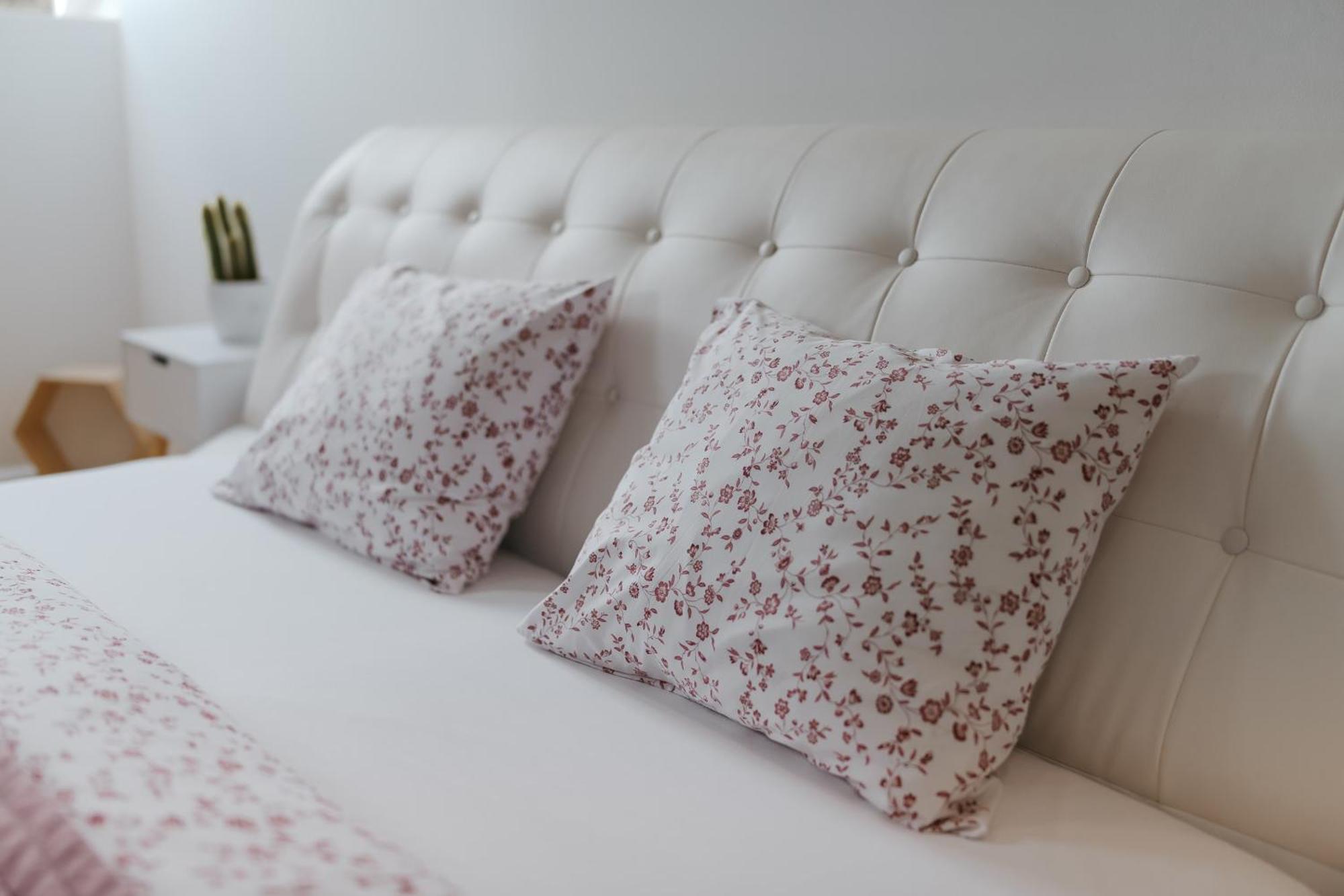 Dot 3 Bdr Apartment With Tyn Cathedral View & Ac براغ المظهر الخارجي الصورة